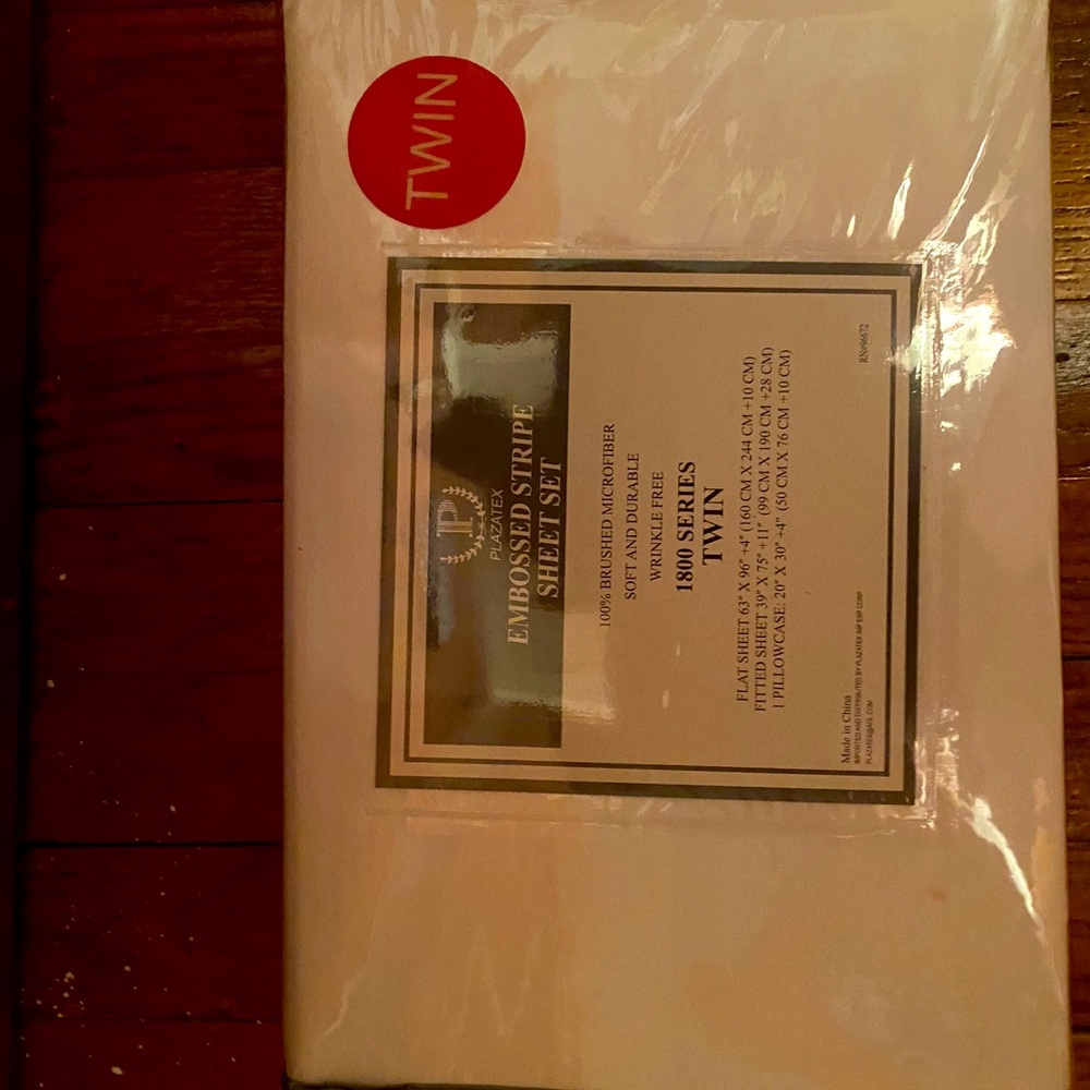 Brand new twin size sheets